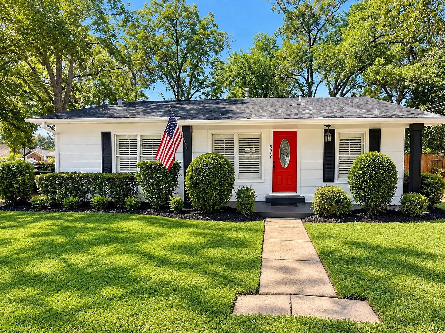 2 bed, 1.0 bath, 1180 sqft, $1,800 — Photo 1