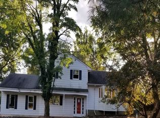 245 Dead Tree Run Rd, Belle Mead, NJ 08502