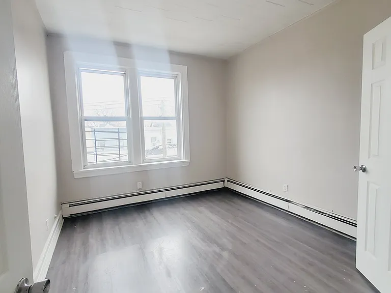 69 W 53rd St #5E — Photo 4