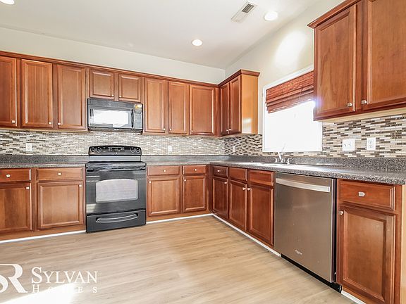 5th image of 4 Brittle Creek Ln