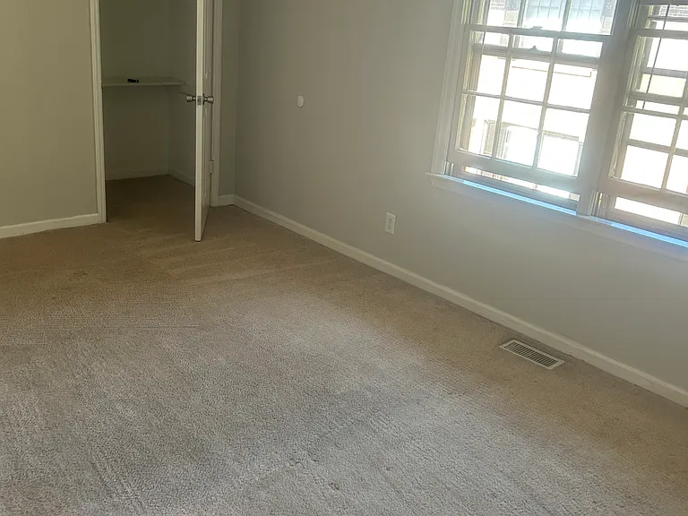 132D Oakmont Dr #D — Photo 9
