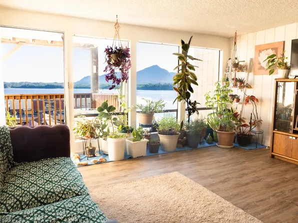 207 Washington St #6, Ketchikan, AK 99901