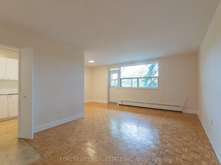 32 Clayland Dr #301 — Photo 14