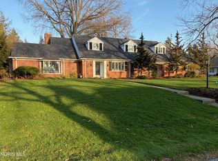 2630 Edgehill Rd, Toledo, OH 43615