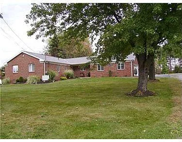 128 Clearview St photo 1