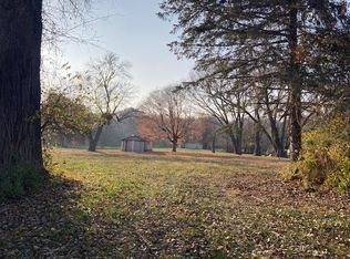 6676 NW Waukomis Dr, Kansas City, MO 64151