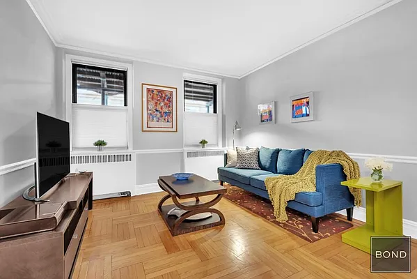 Sold by Bond New York | media 2