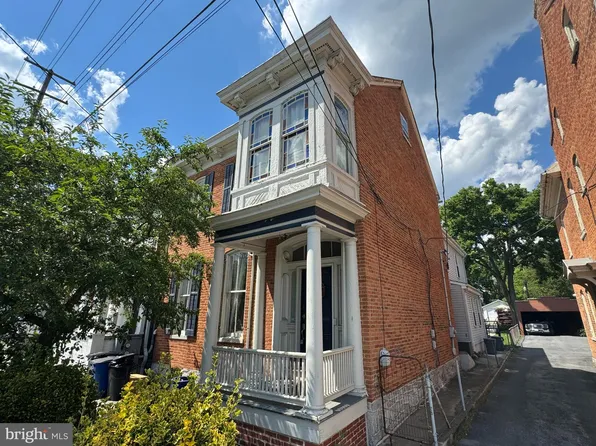 210 W Burke St, Martinsburg, WV 25401