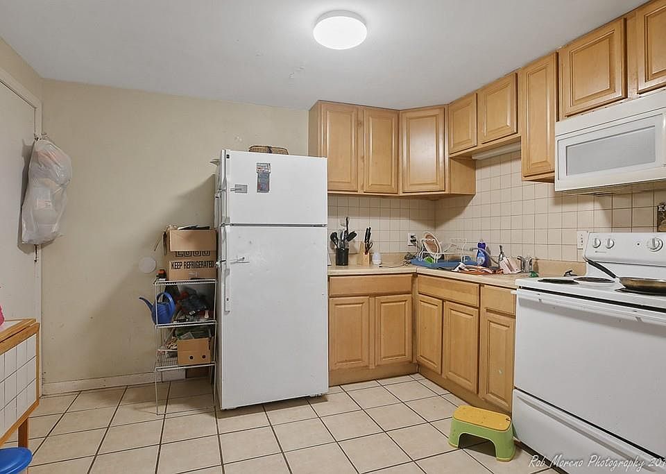 1st image of 12 Woodman Way APT 2