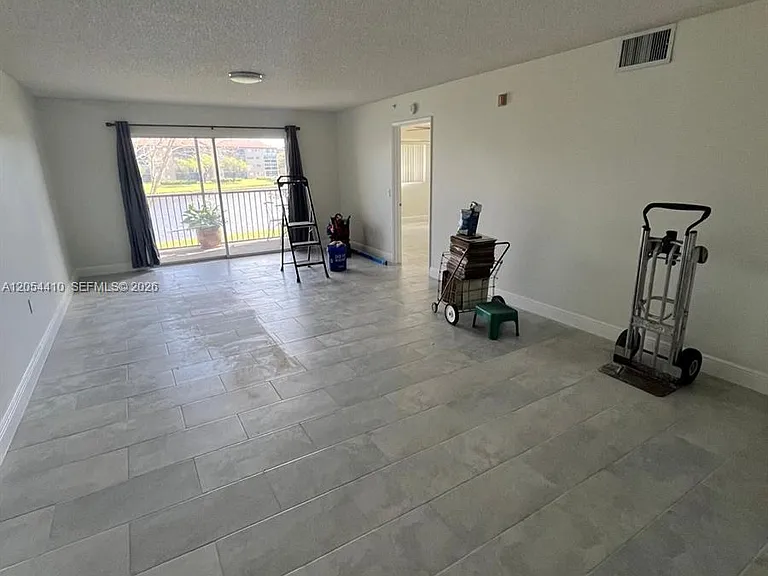 1351 SW 141st Ave #207G — Photo 4