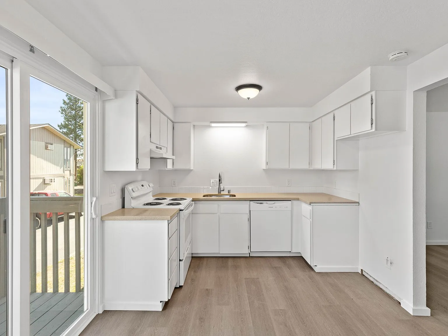 Greenwood Apartments — Photo 2