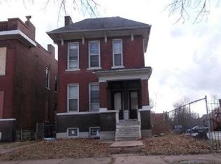 2932 Palm St, Saint Louis, MO 63107