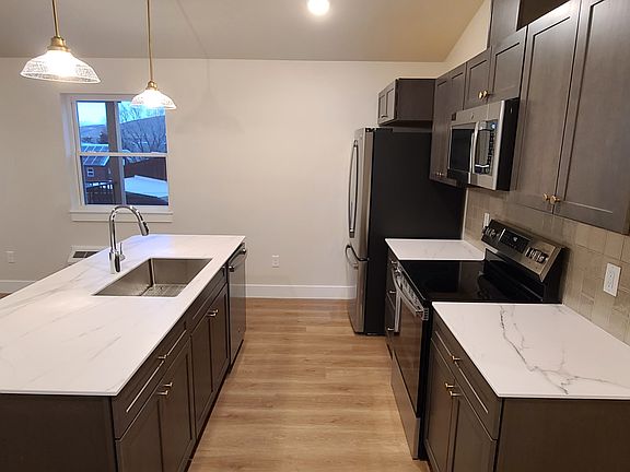 3rd image of 810 Cooley St #301