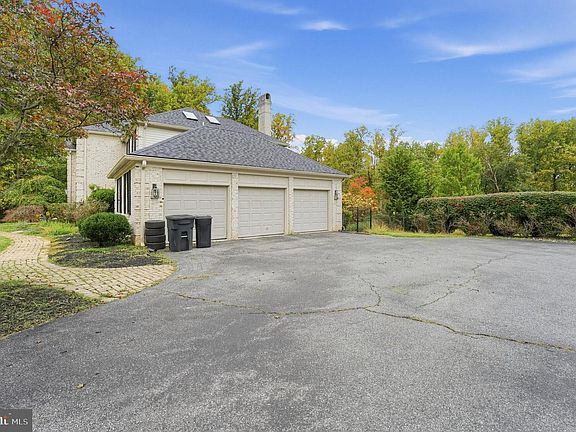 5th image of 13094 Twelve Hills Rd