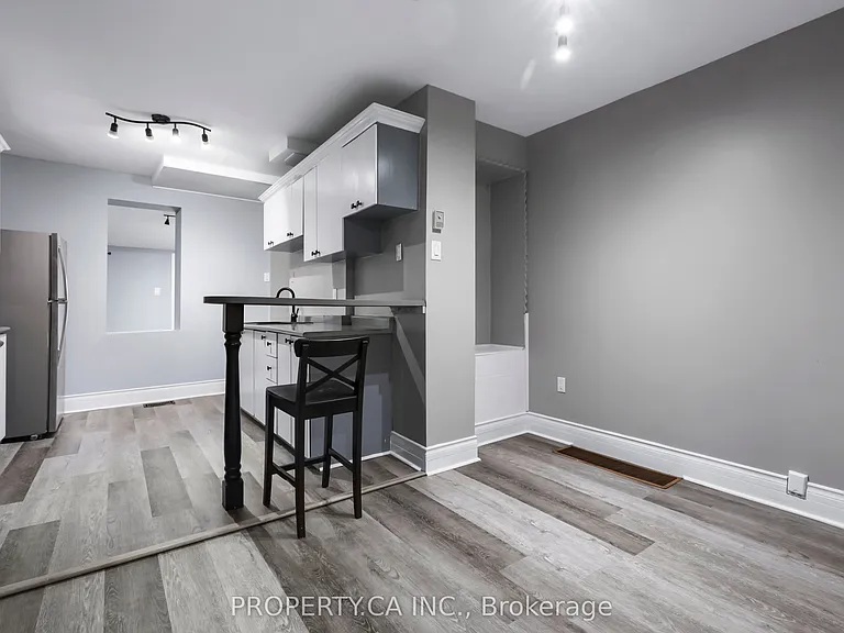 856 Weston Rd — Photo 6