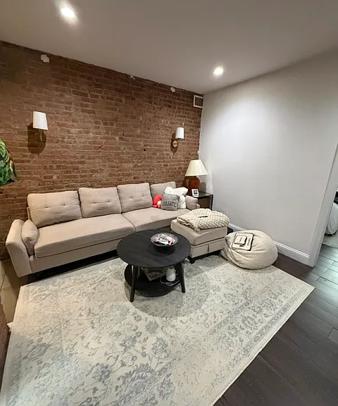 230 E 27th St #G — Photo 7
