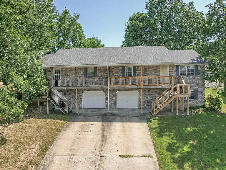 305 Tanner Bridge Ct #B — Photo 2