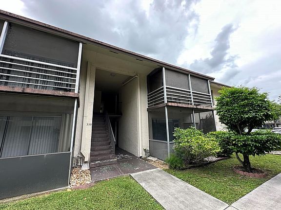 3rd image of 350 E Laurel Drive #7F