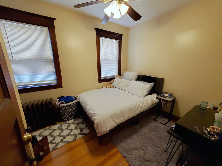 220 Ontario St #B — Photo 8