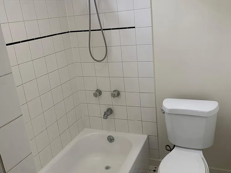 546 Cedar Ave #B — Photo 22
