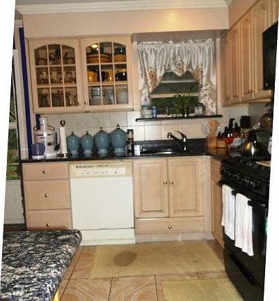 5th image of 918 E 228th St