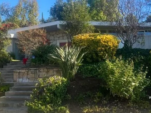 23000 Ardwick St, Woodland Hills, CA 91364