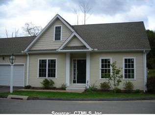 7 Whitman Ln, Vernon, CT 06066