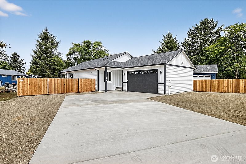 2nd image of 647 Skamokawa Court SE