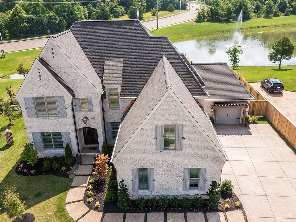 1st image of 596 Cypress Knoll Dr