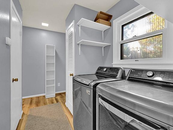 2nd image of 2716 Wayside Ave #2716