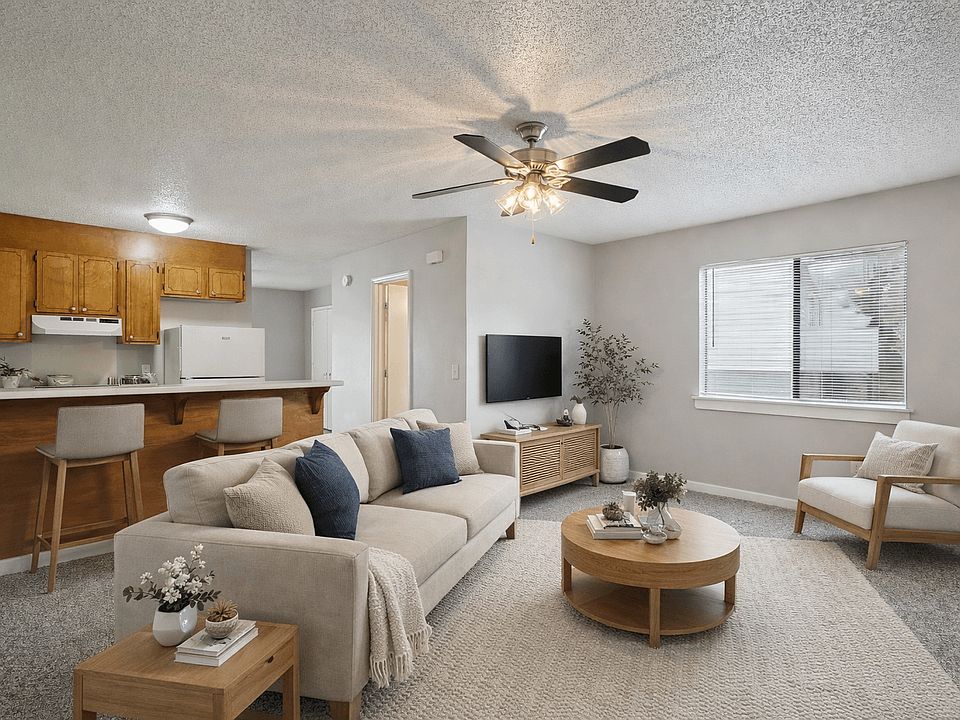 1st image of 900 Brookwood Cir #816