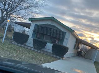 153 Hickory Cir, Elyria, OH 44035