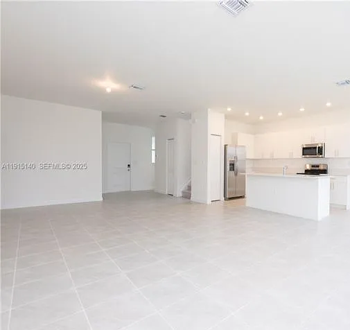 2636 NW 8th Ct — Photo 17