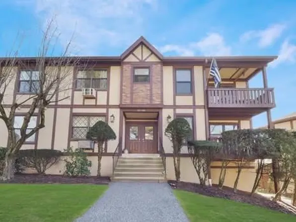 574 Sierra Vista Lane, Valley Cottage, NY 10989