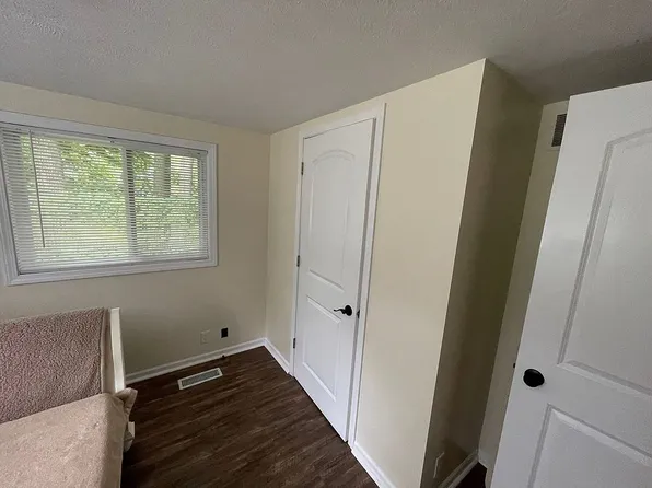 12773 Lakeview Dr NE, Gowen, MI 49326