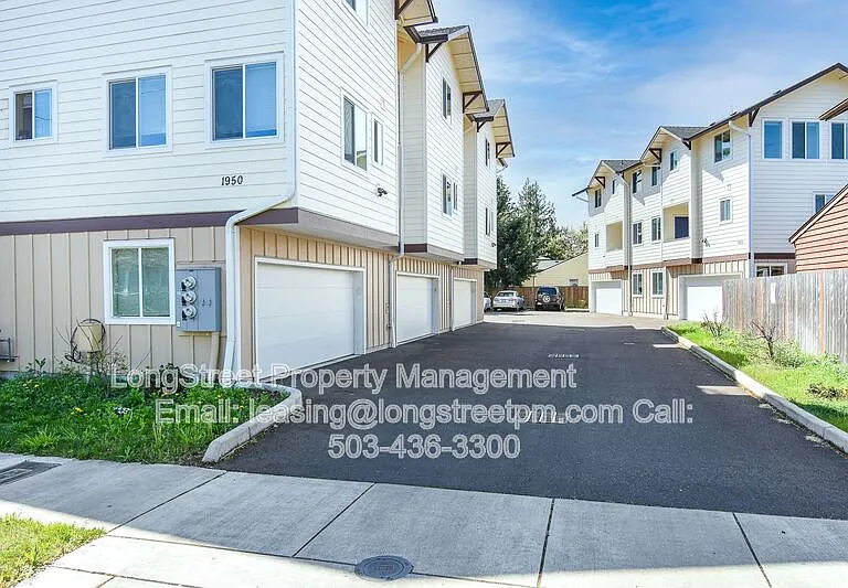 1960 NW Taylor Ave #101 — Photo 7