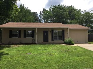 921 Pecan Ln, Claremore, OK 74017