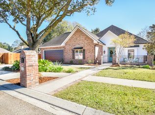 803 S Beau Pre Rd, Lafayette, LA 70508