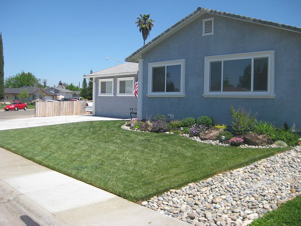 2nd image of 427 Sunset Dr