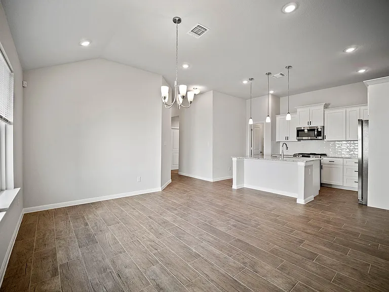 136 Caterpillar Ln — Photo 6