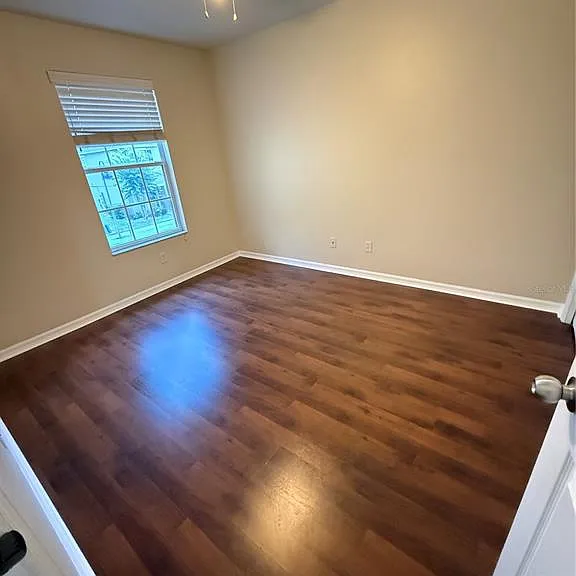 584 Cresting Oak Cir #22 — Photo 4