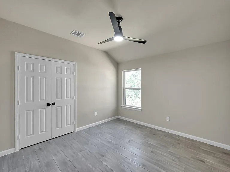 106 Harbor Court Dr — Photo 24