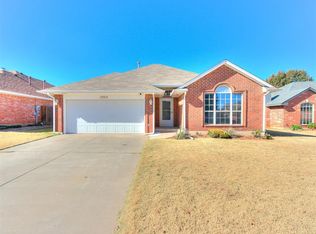 12317 SW 11th St, Yukon, OK 73099
