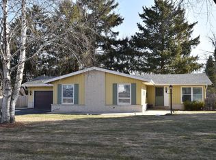 1645 Sharon Ln, Grafton, WI 53024
