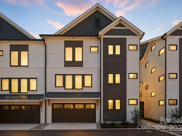 4211 Walker Rd, Charlotte, NC 28211