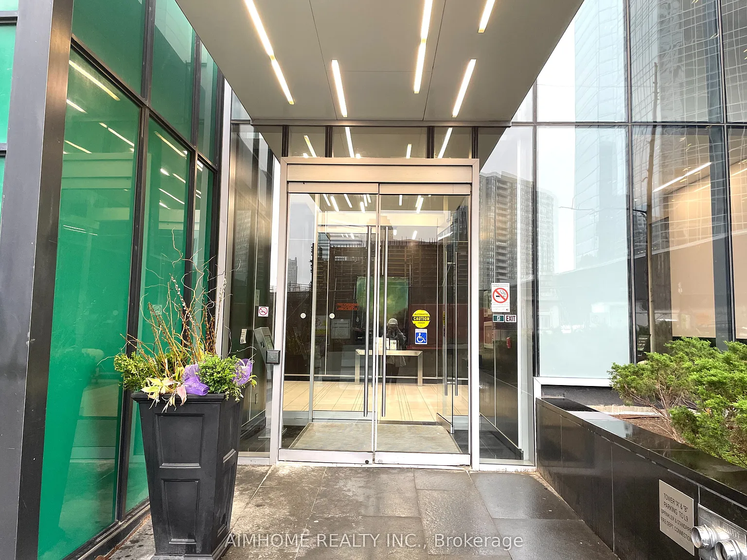 1 bed, $2,350 — Photo 2