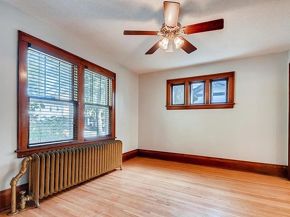 3rd image of 244 Stevens St W #246