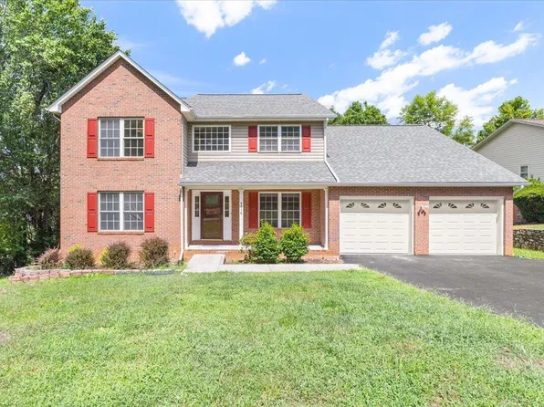 4816 Hickory Hill Dr, Roanoke, VA 24018