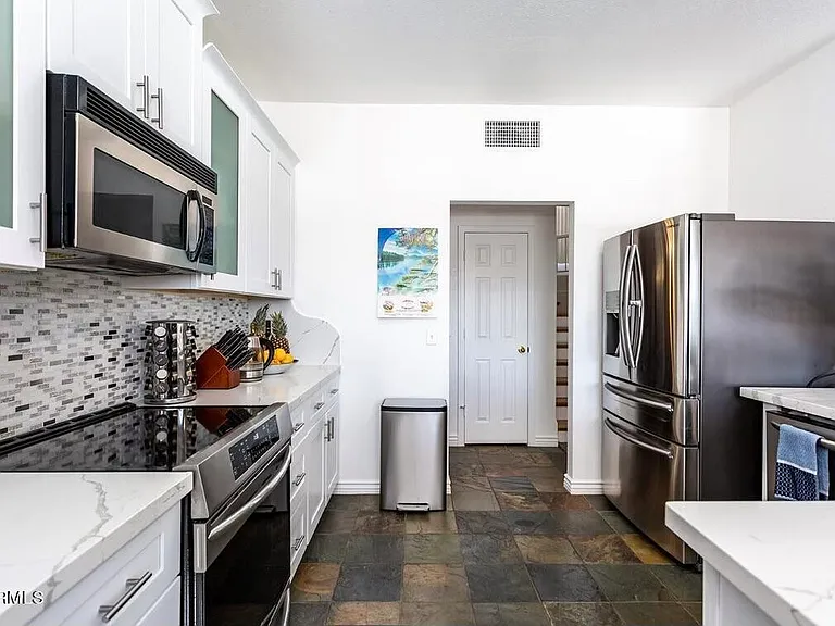 11015 W Laurelwood Ln — Photo 29
