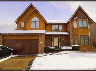 321 Daniel Dr, North Tonawanda, NY